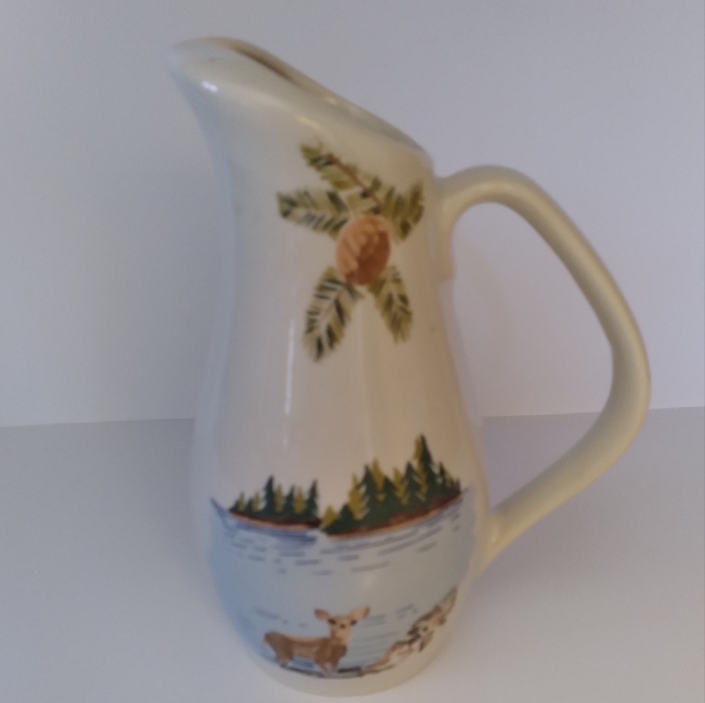RED WING COLLECTIBLE MINIATURE PITCHER